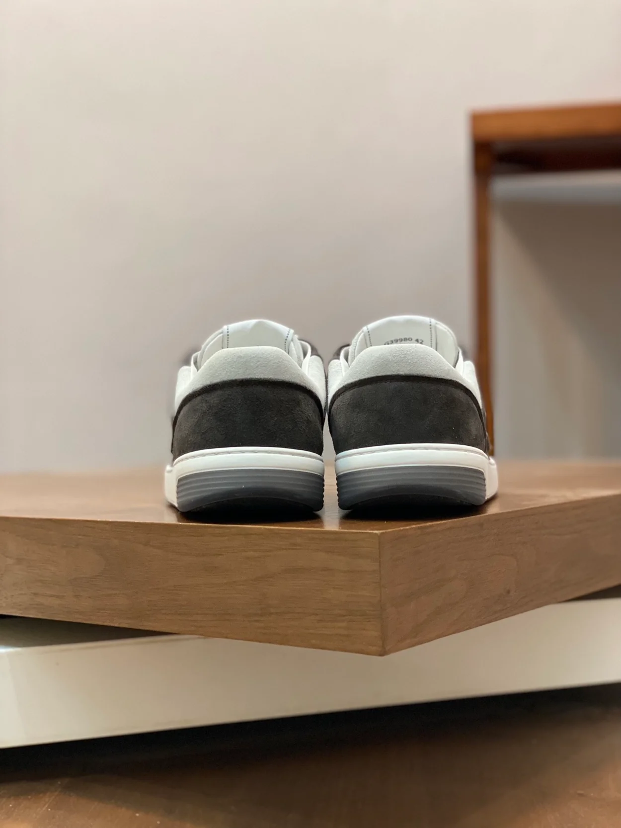 샤넬 CC 로고 블랙 스웨이드 스니커즈