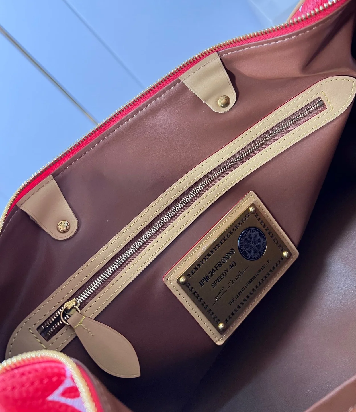 루이비통 런웨이 스피디 P9 반둘리에 40 M24420