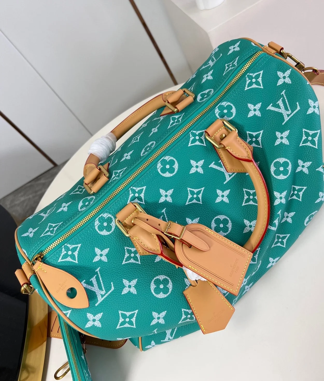 루이비통 런웨이 스피디 P9 반둘리에 40 그린 M24417