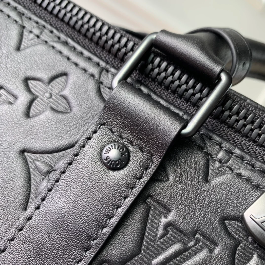 루이비통 키폴 반둘리에 50 M44810