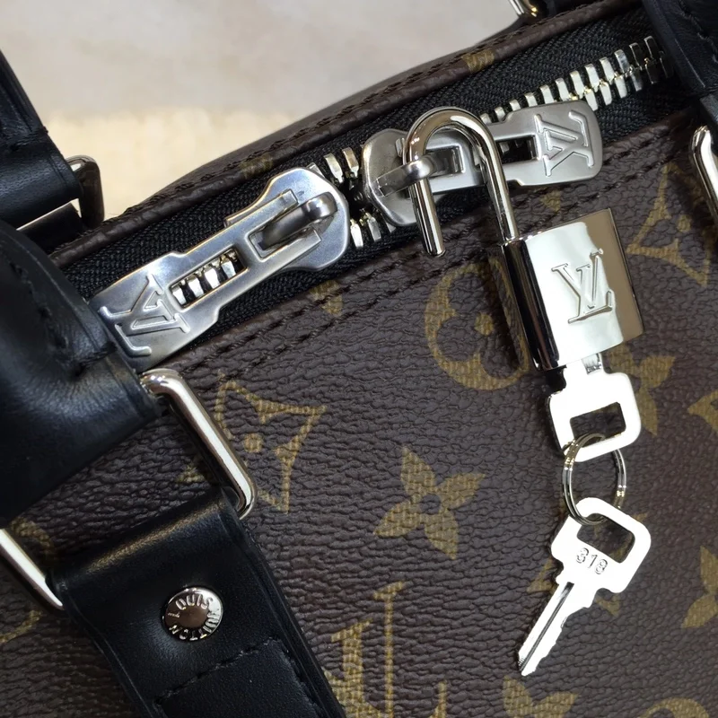 루이비통 키폴 반둘리에 45 M56711