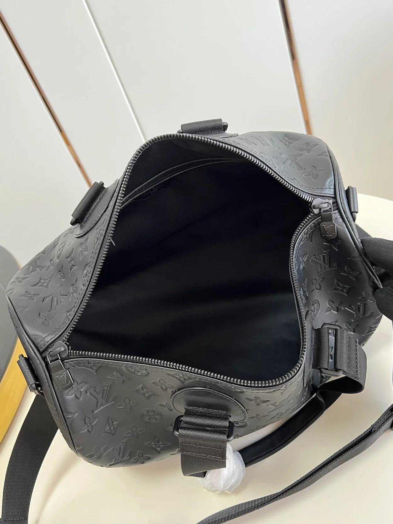 루이비통 스피디 반둘리에 40 M43696