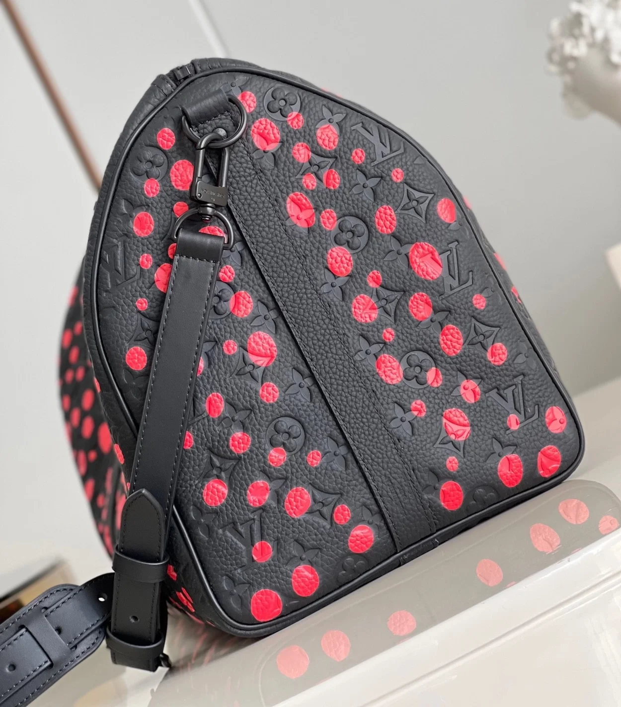 루이비통 x YK 키폴 50 블랙 레드 M21674