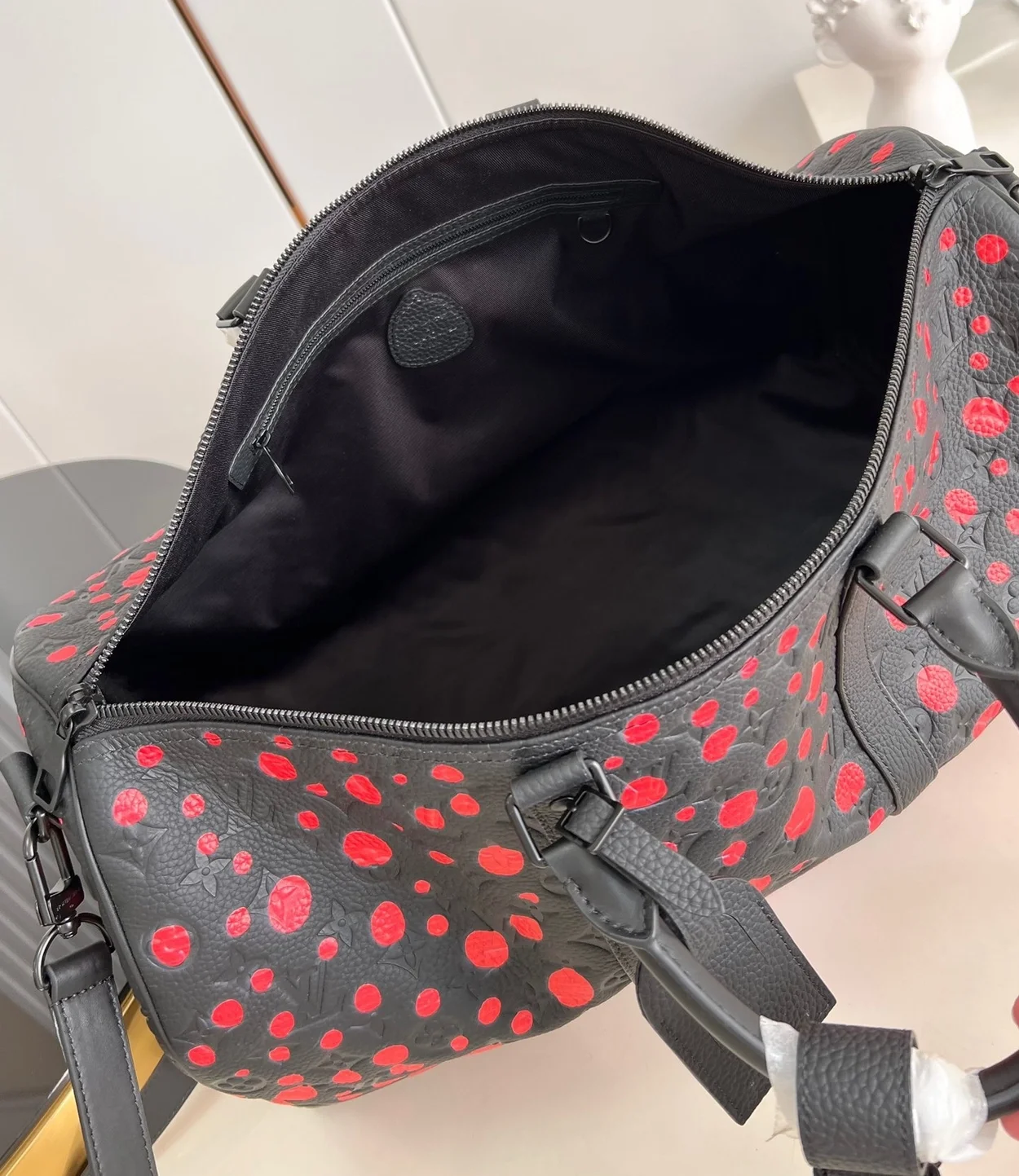 루이비통 x YK 키폴 50 블랙 레드 M21674