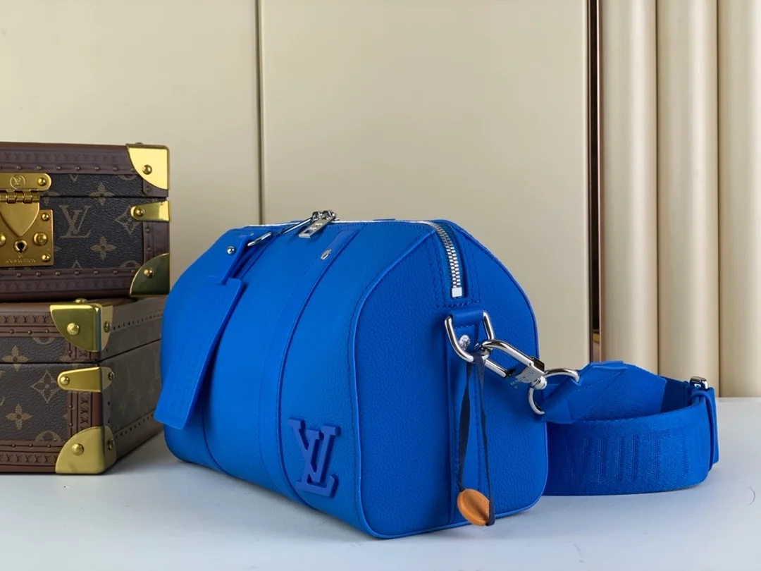 루이비통 시티 키폴 크로스백 M22486