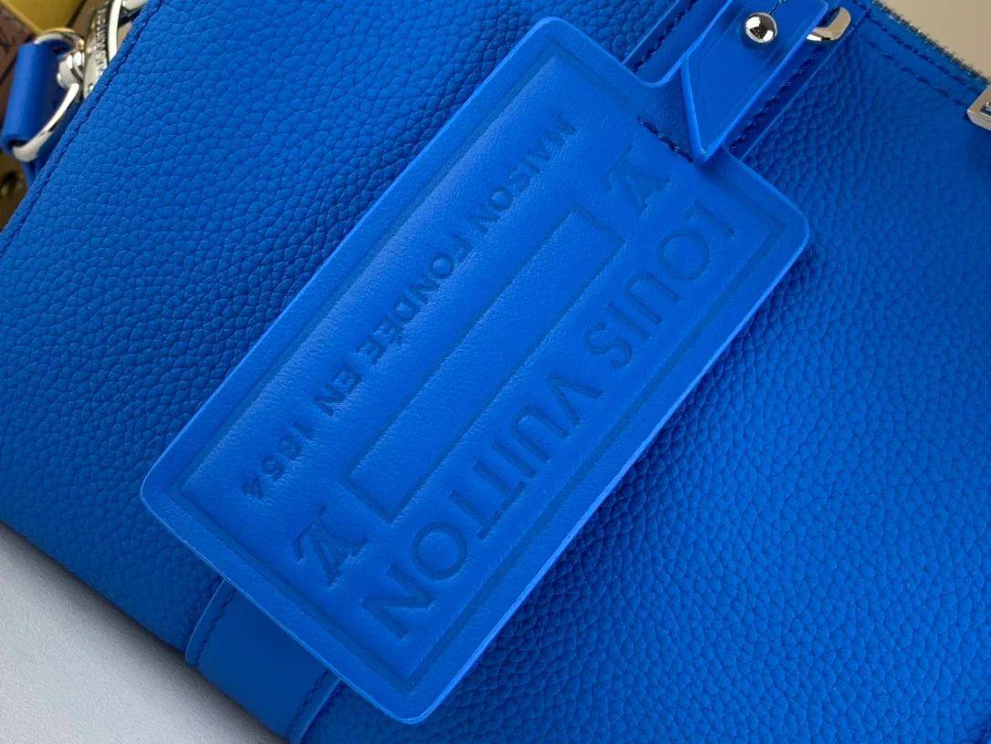 루이비통 시티 키폴 크로스백 M22486