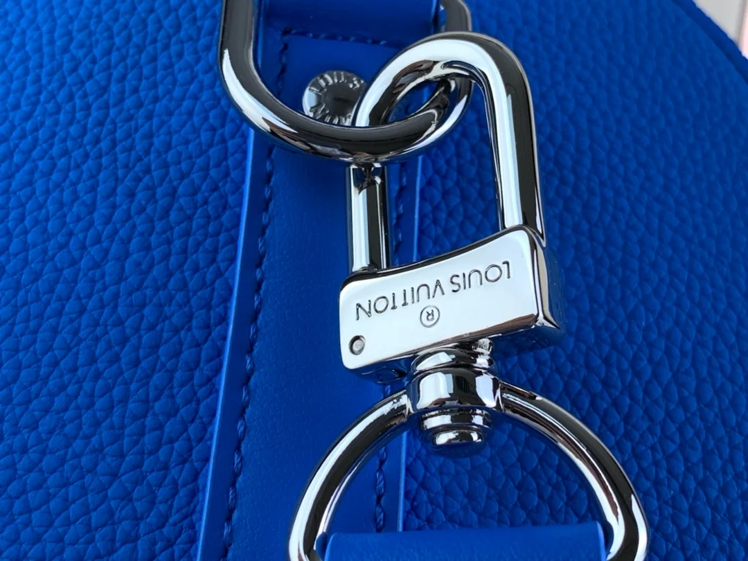 루이비통 시티 키폴 크로스백 M22486