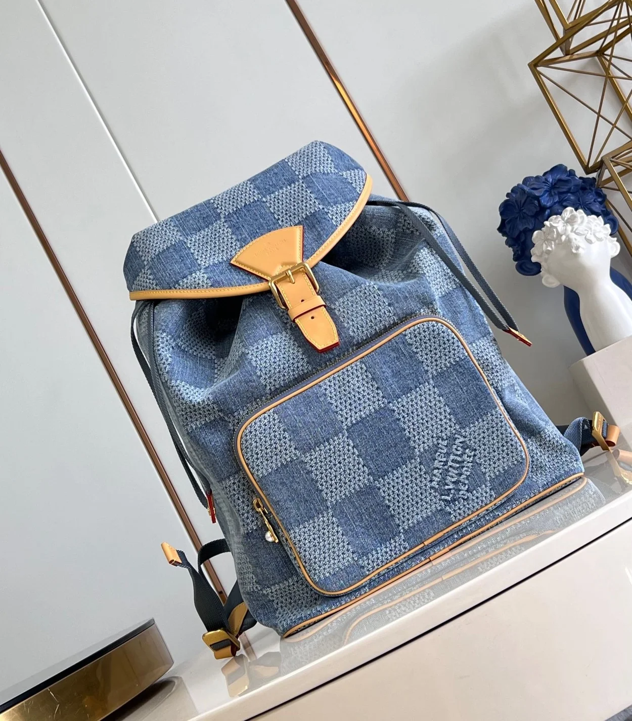 루이비통 몽수리 백팩 다미에 데님 블루 N40708