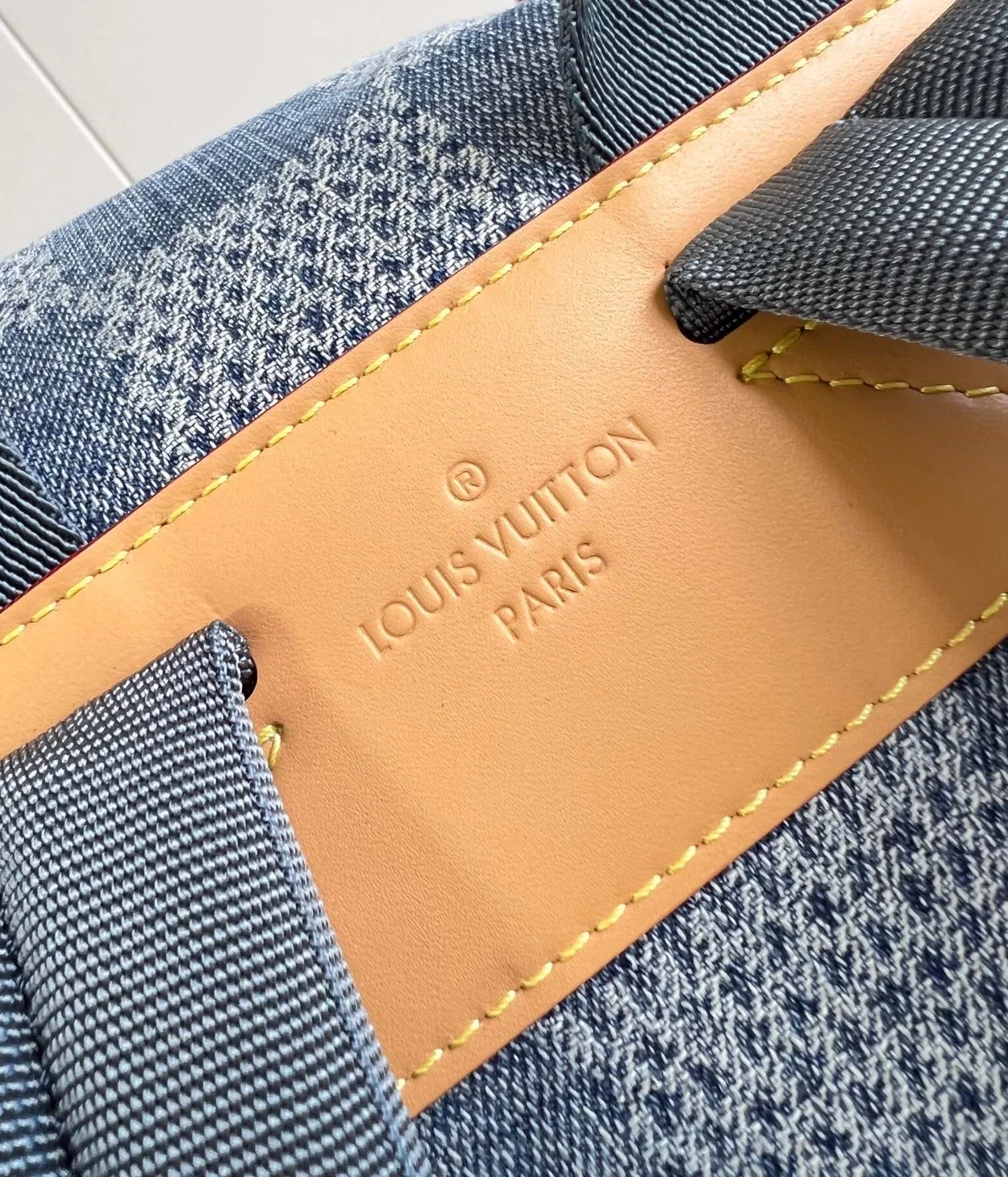 루이비통 몽수리 백팩 다미에 데님 블루 N40708