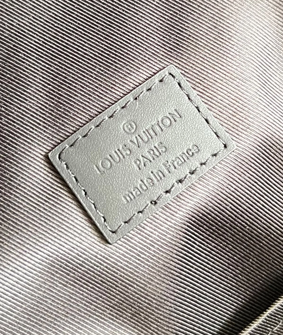 루이비통 디스커버리 백팩 PM M46684