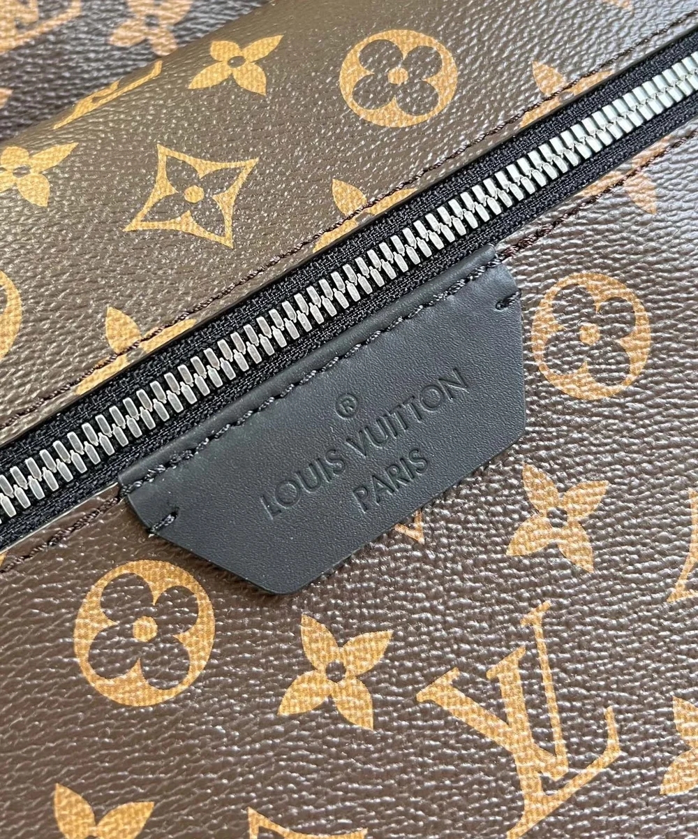 루이비통 디스커버리 백팩 PM M46684