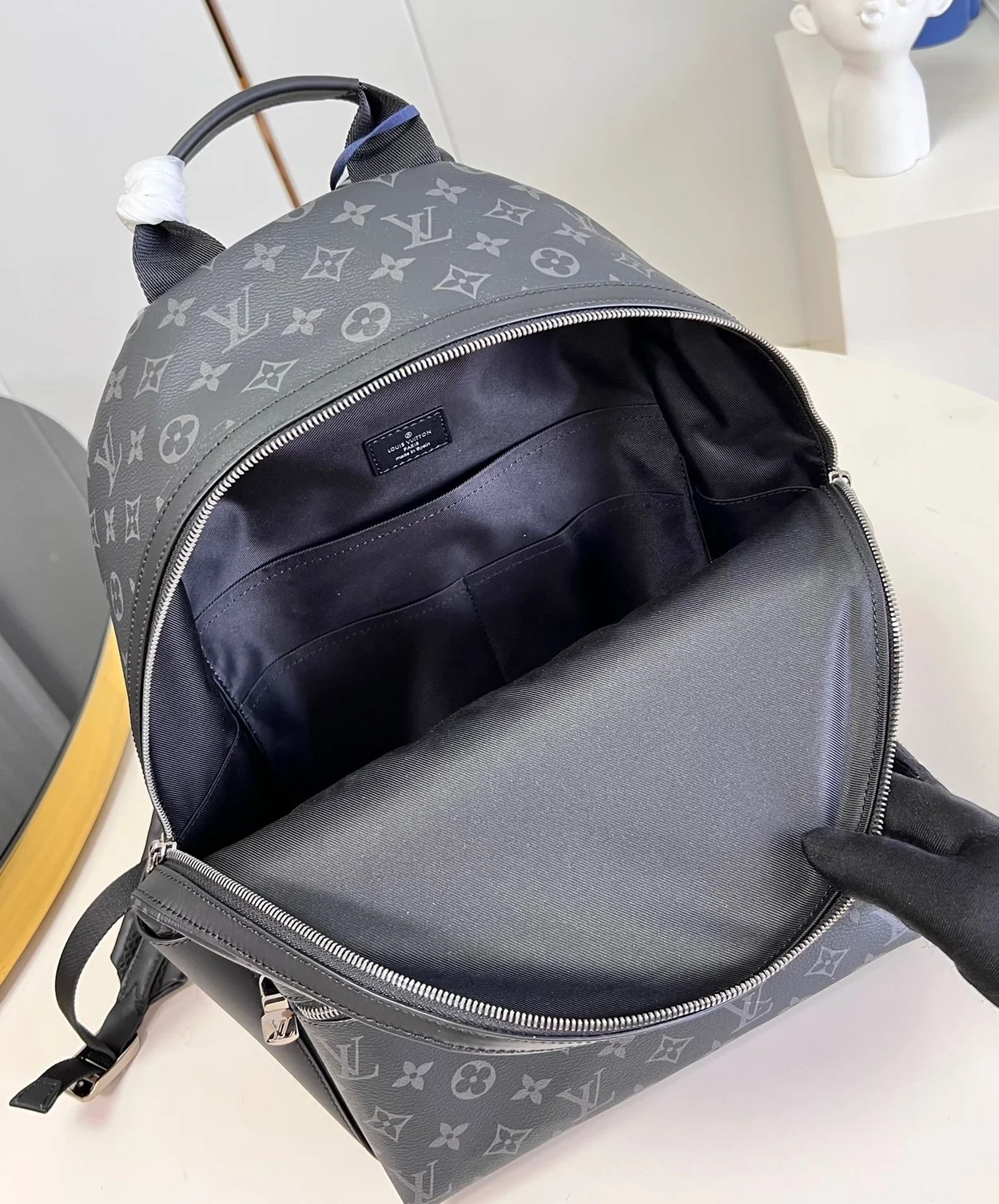 루이비통 디스커버리 백팩 MM M22545