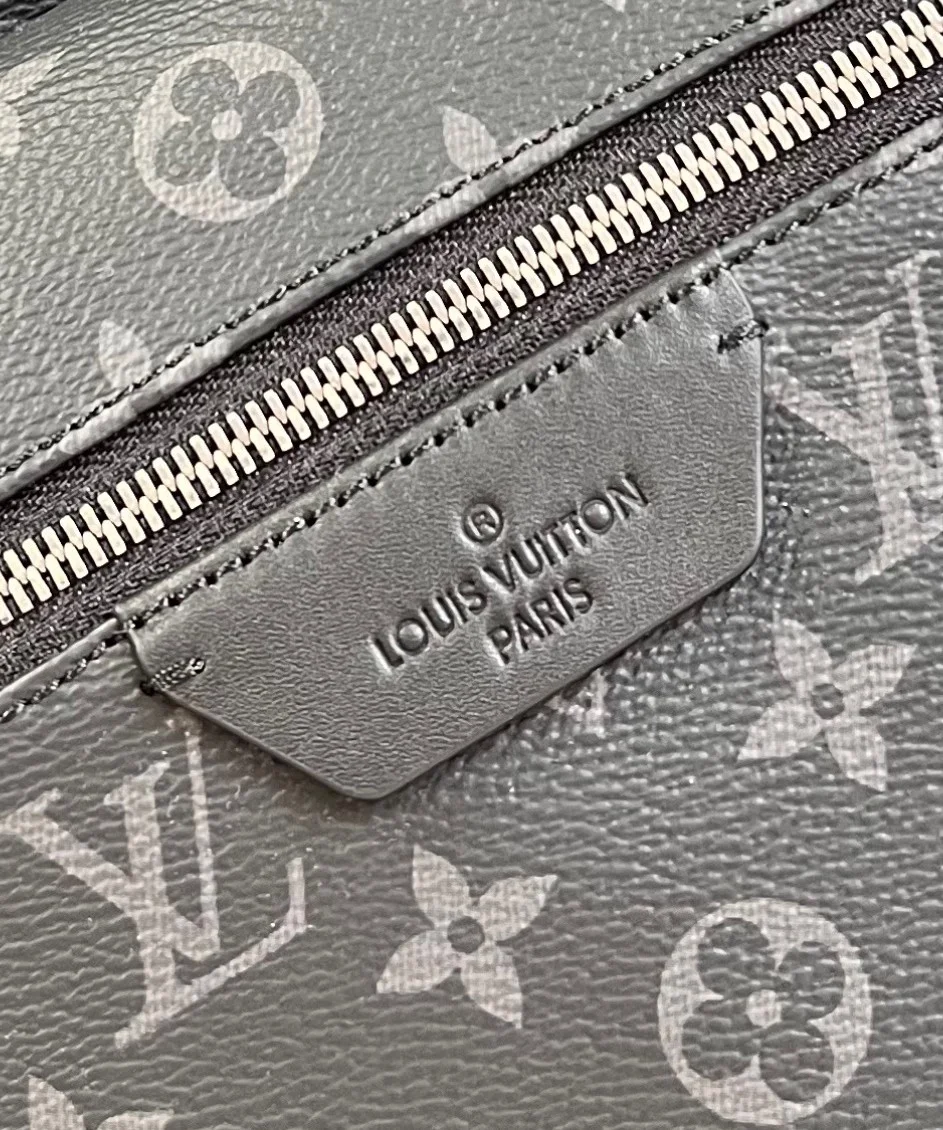 루이비통 디스커버리 백팩 MM M22545