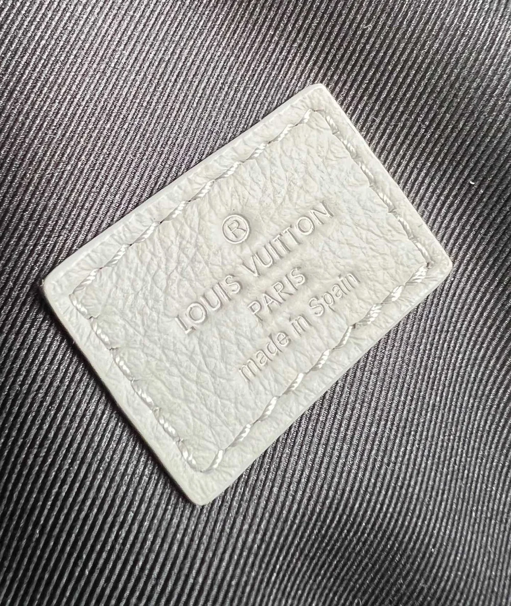 루이비통 디스커버리 백팩 M46557