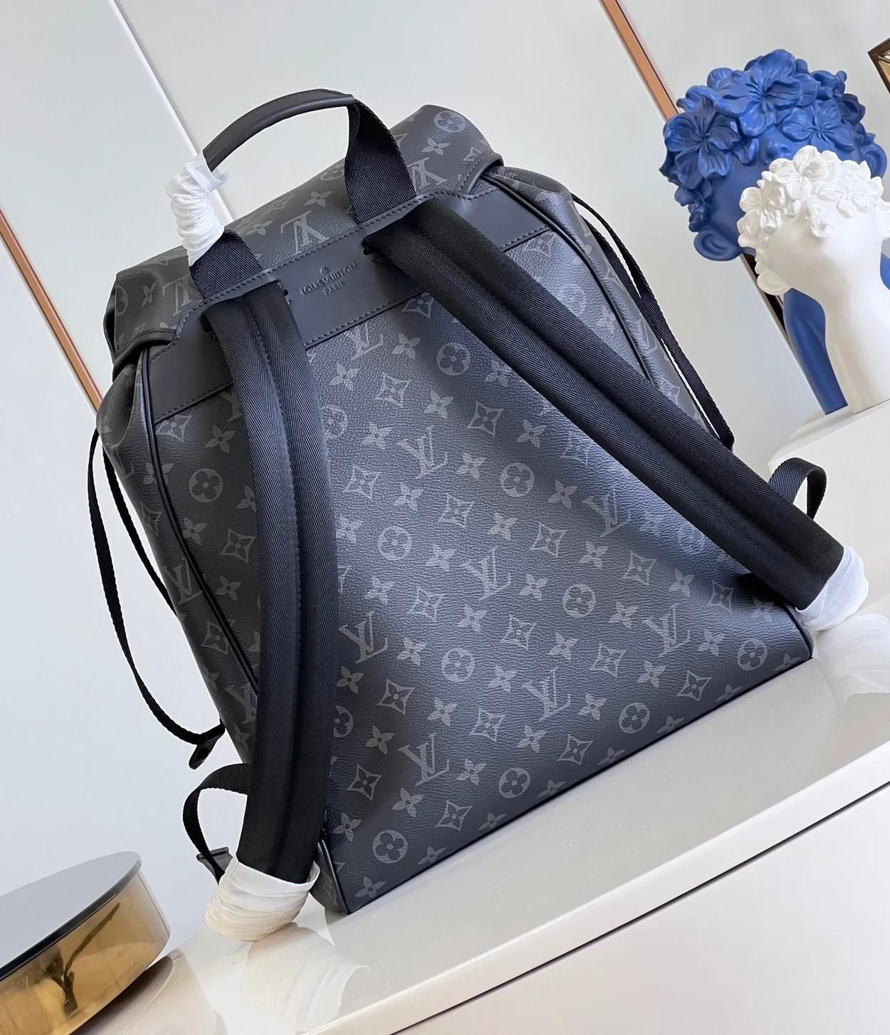 루이비통 몽수리 백팩 M46683