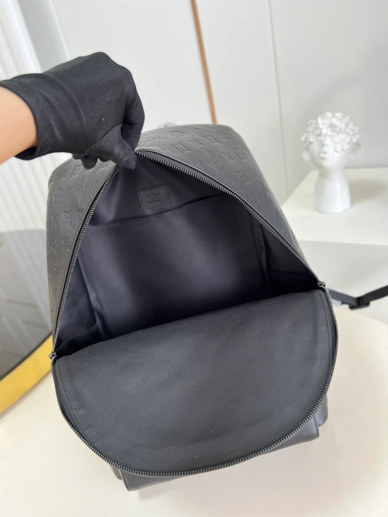 루이비통 레이서 백팩 M46109