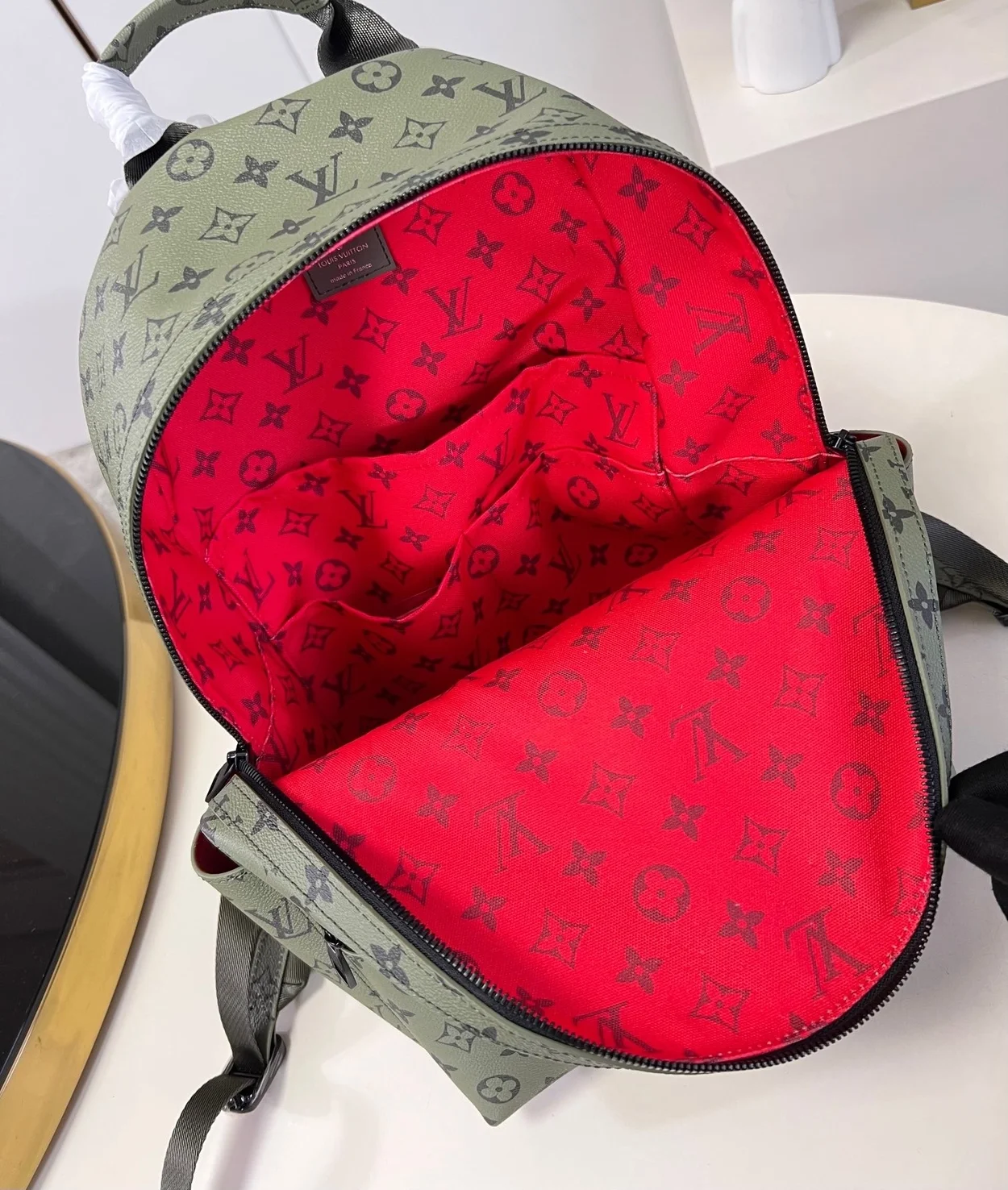 루이비통 디스커버리 백팩 PM M46802