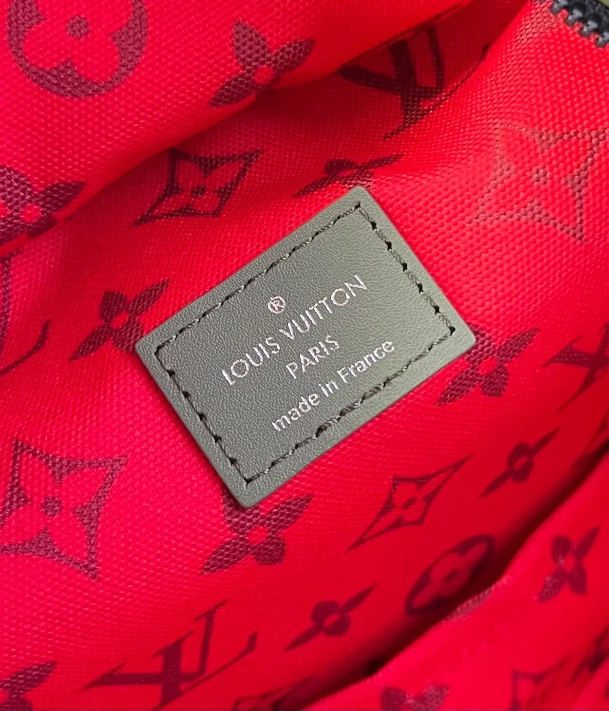 루이비통 디스커버리 백팩 PM M46802