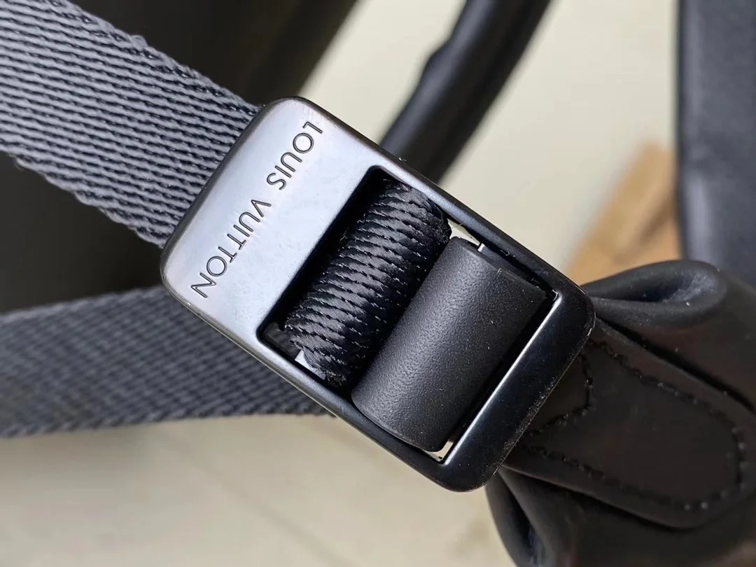 루이비통 디스커버리 백팩 M46553