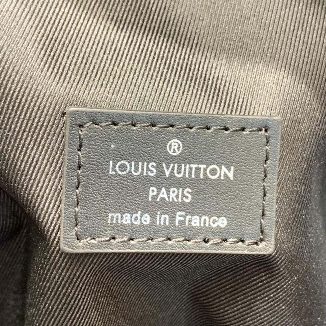 루이비통 디스커버리 백팩 PM M43186