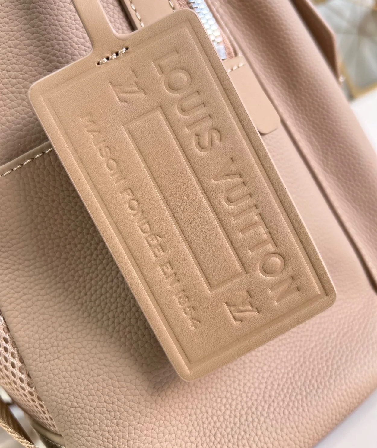 루이비통 테이크오프 백팩 M23708