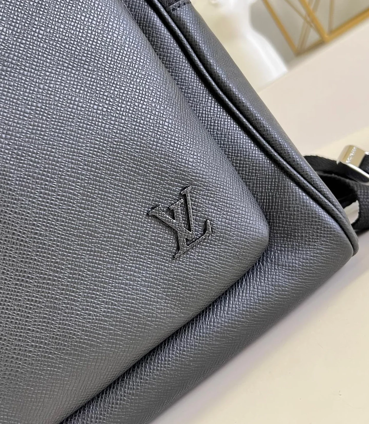 루이비통 에비뉴 백팩 M30977