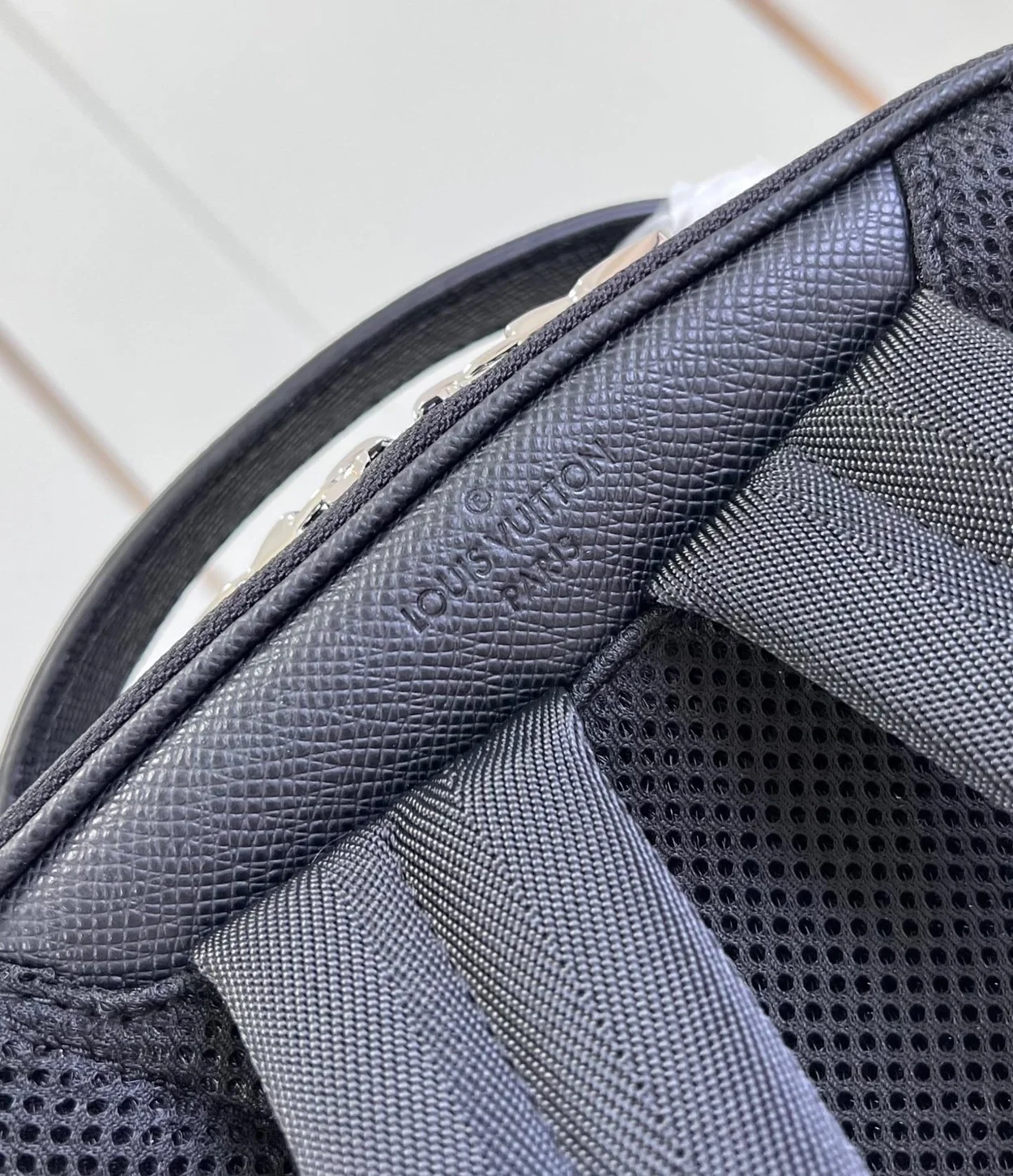 루이비통 에비뉴 백팩 M30977