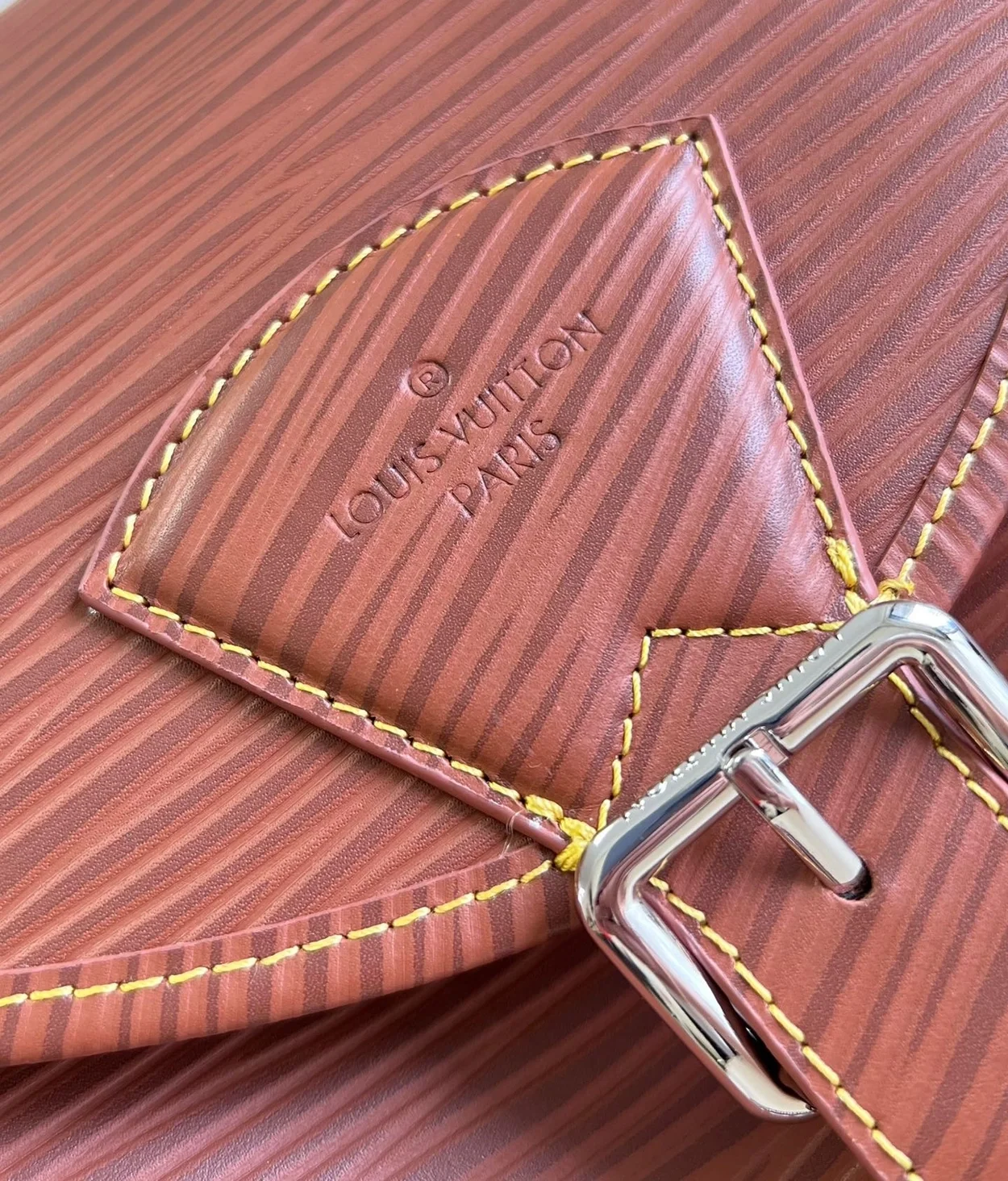 루이비통 몬트리스 백팩 M23099