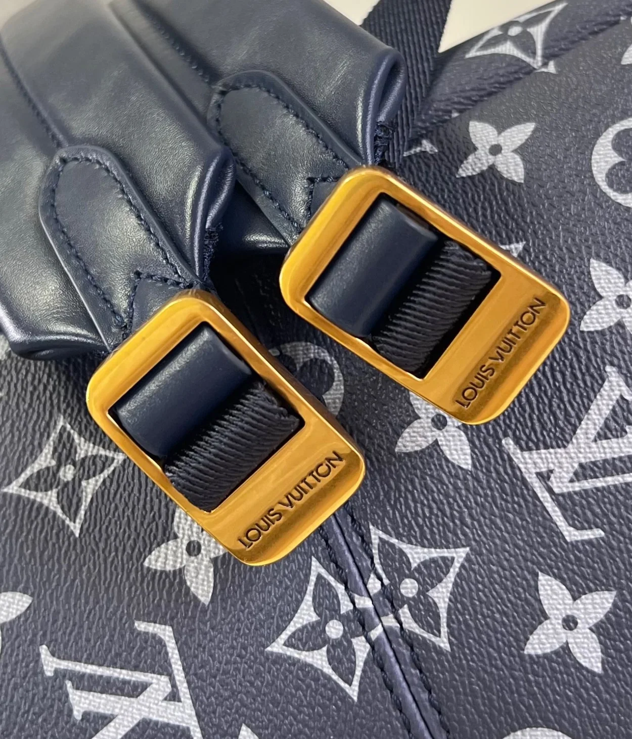 루이비통 디스커버리 백팩 PM M46806