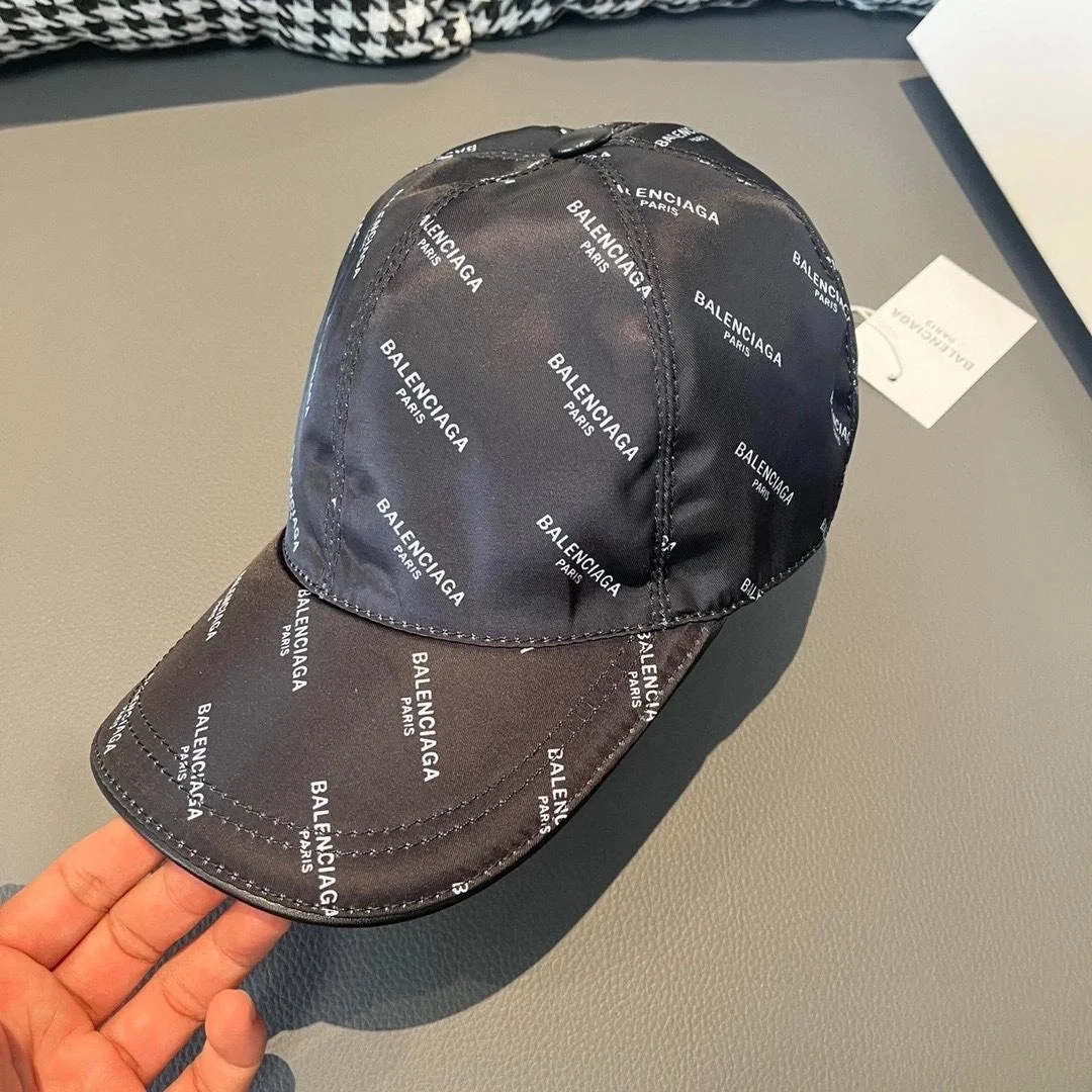 발렌시아가 모노그램 블랙 베이스볼 캡