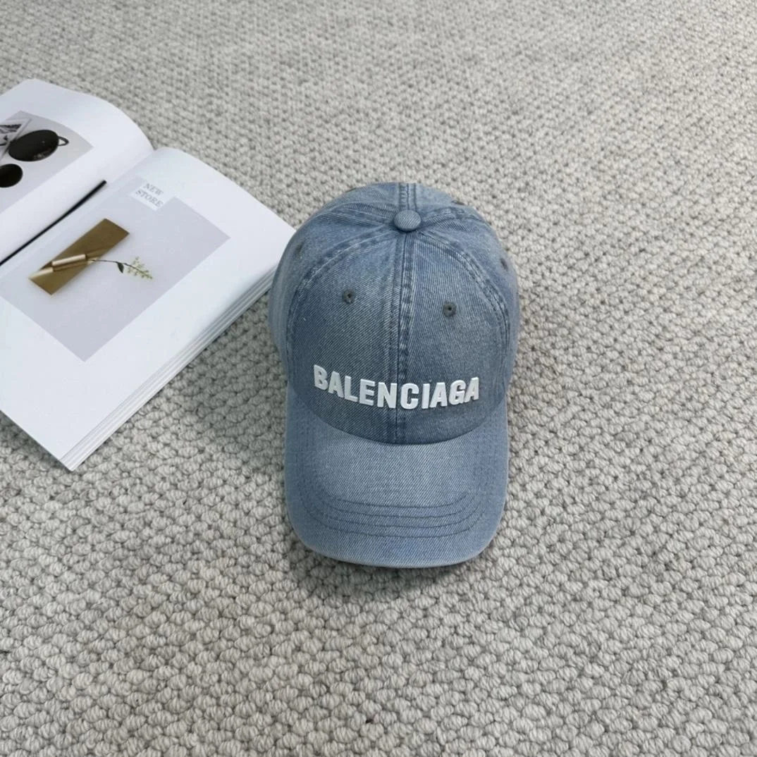 발렌시아가 라이트 블루 데님 베이스볼 캡