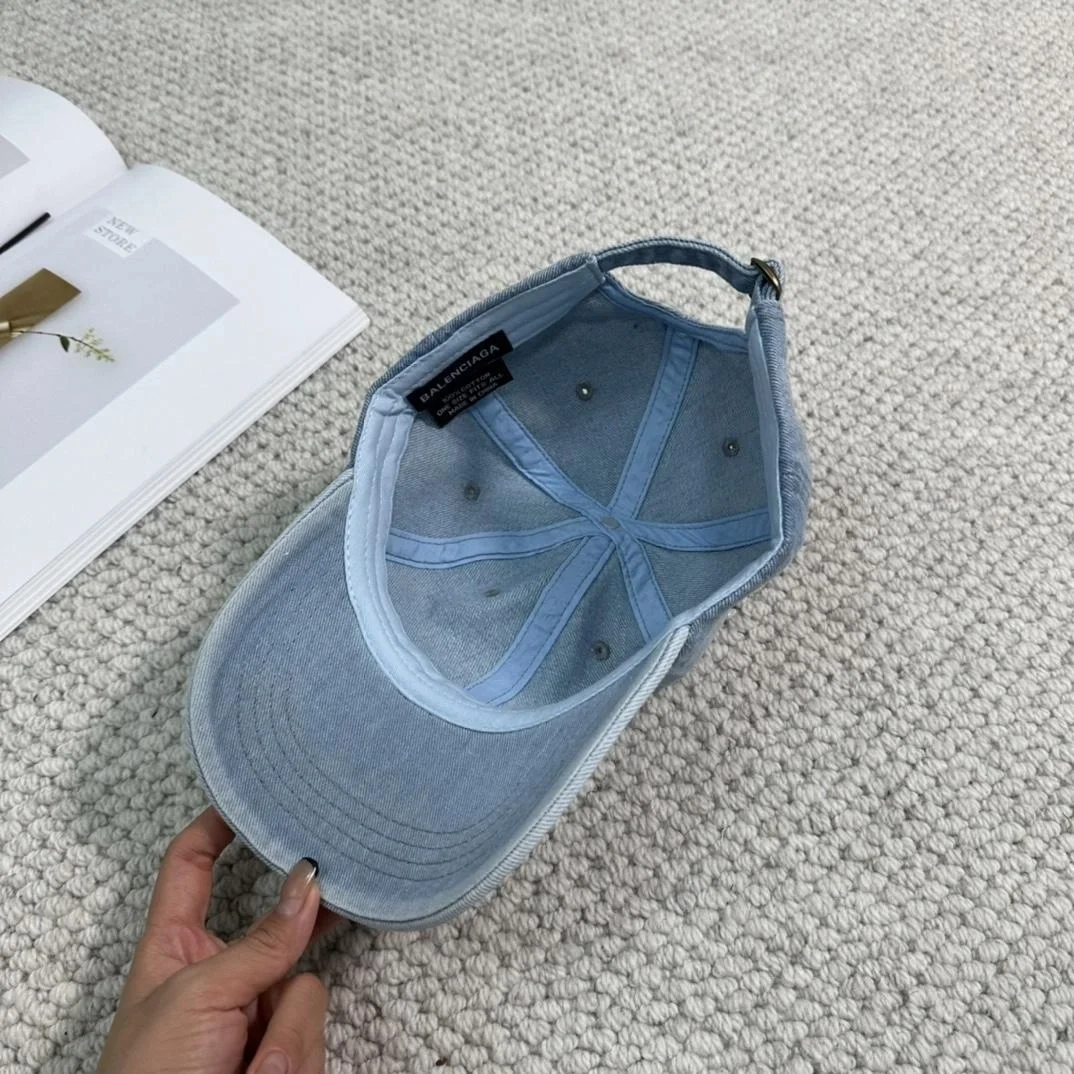 발렌시아가 라이트 블루 데님 베이스볼 캡