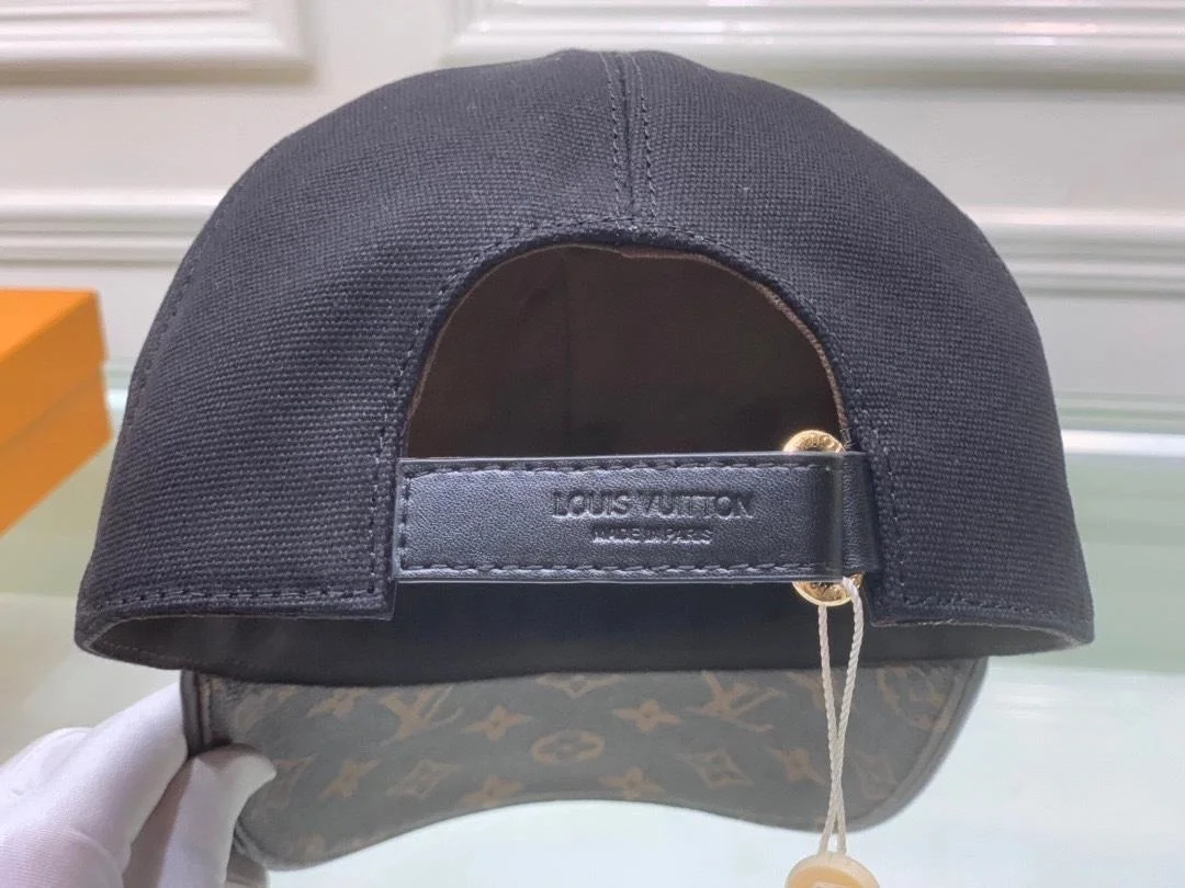 루이비통 x 슈프림 블랙 로고 베이스볼 캡