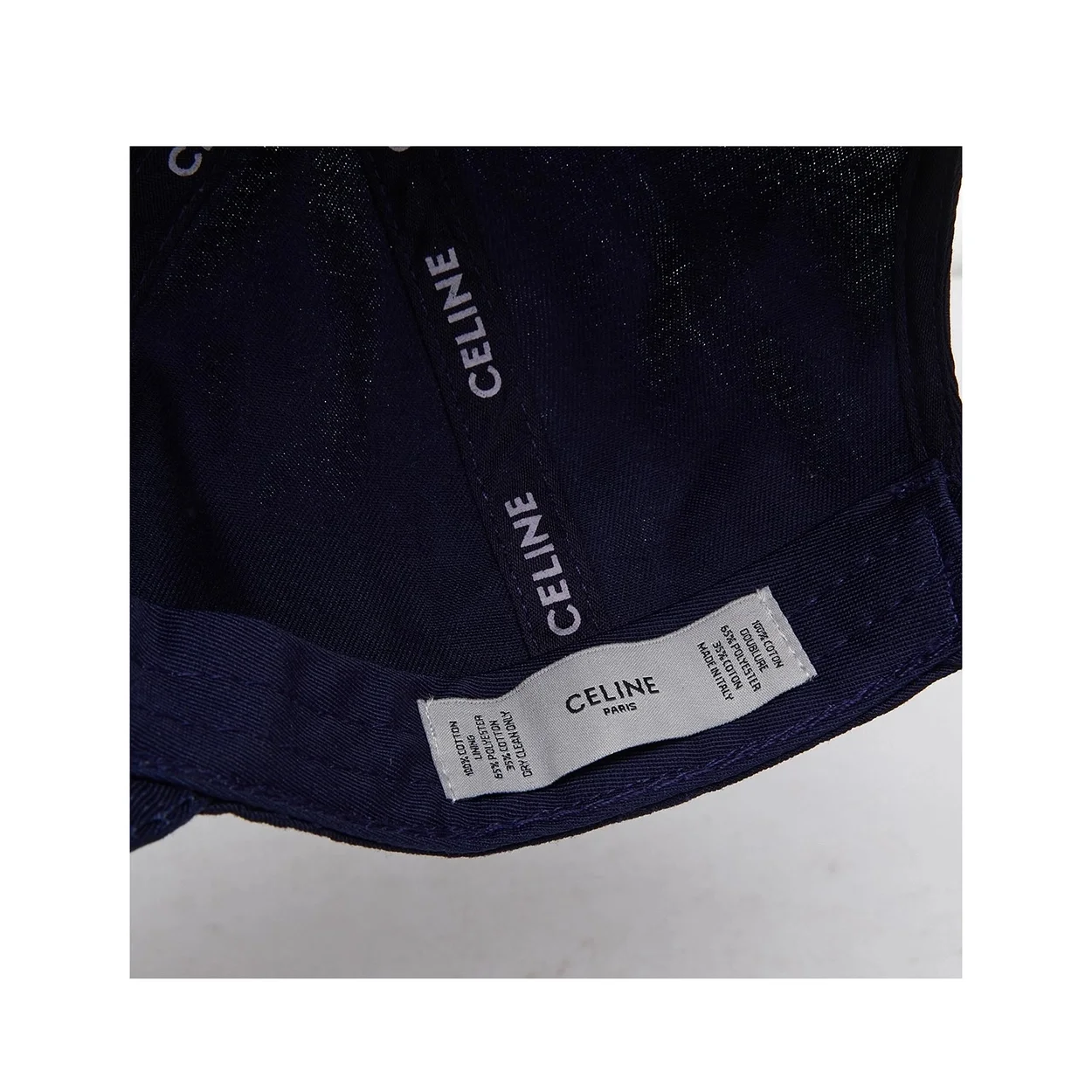 셀린느 이니셜 베이스볼 캡 네이비