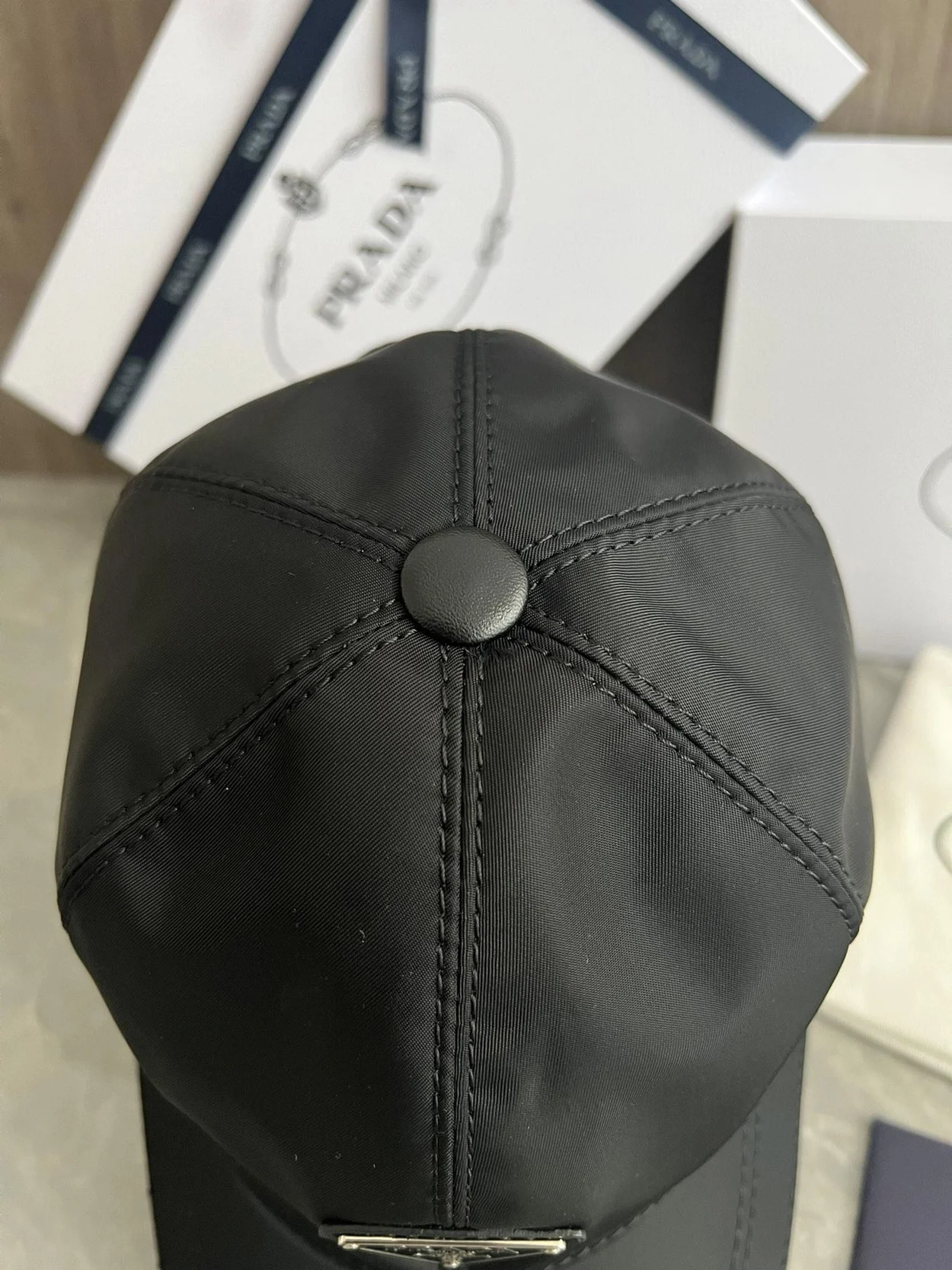 프라다 로고 플래그 블랙 베이스볼 캡