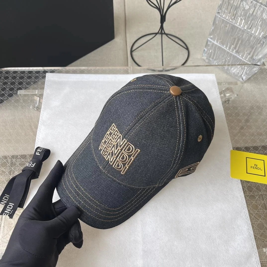 펜디 로고 블랙 데님 베이스볼 캡