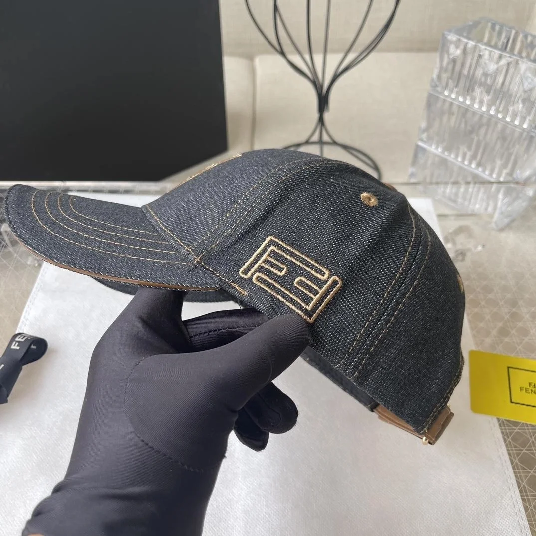 펜디 로고 블랙 데님 베이스볼 캡