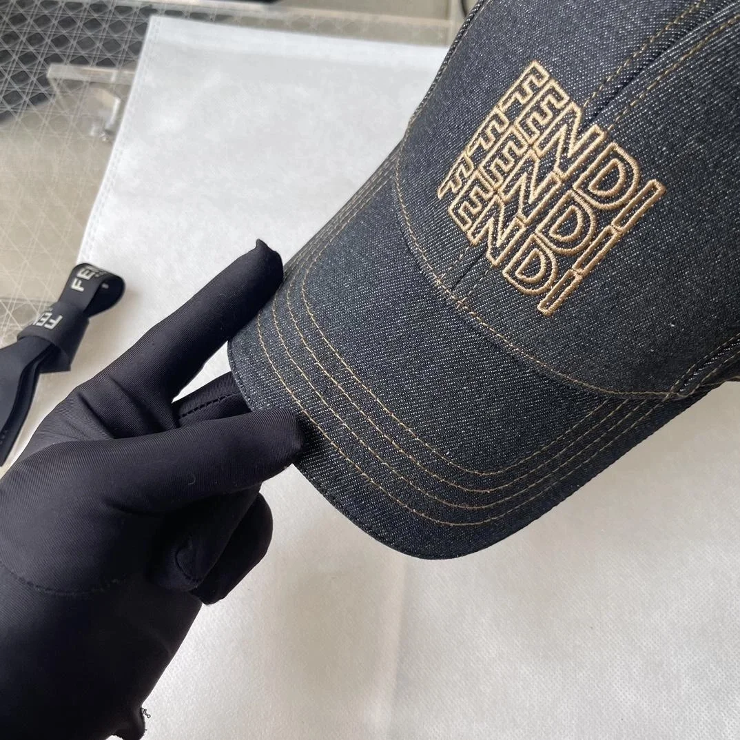 펜디 로고 블랙 데님 베이스볼 캡