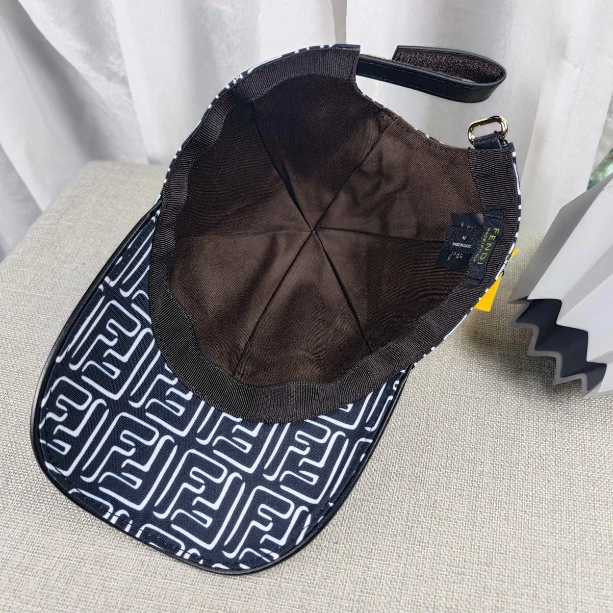 펜디 FF 프린트 블랙 베이스볼 캡