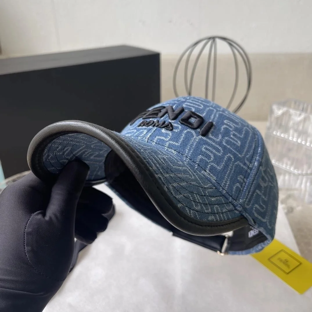 펜디 FF 자카드 블루 블랙 데님 베이스볼 캡