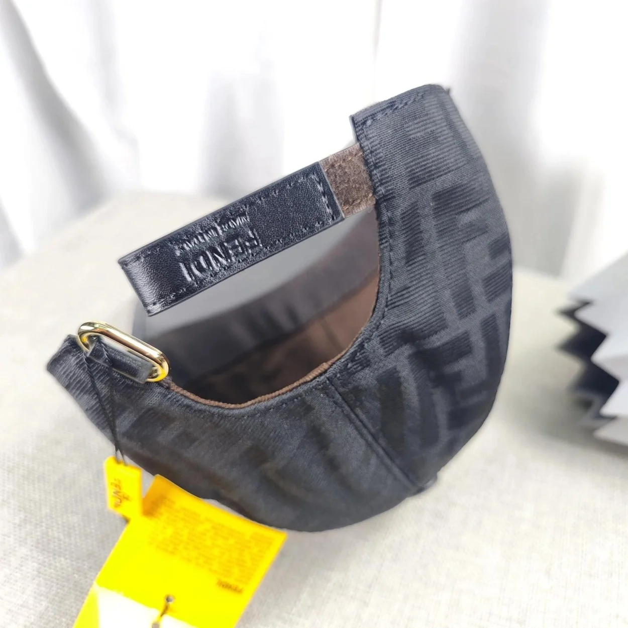 펜디 FF 자카드 블랙 패브릭 베이스볼 캡