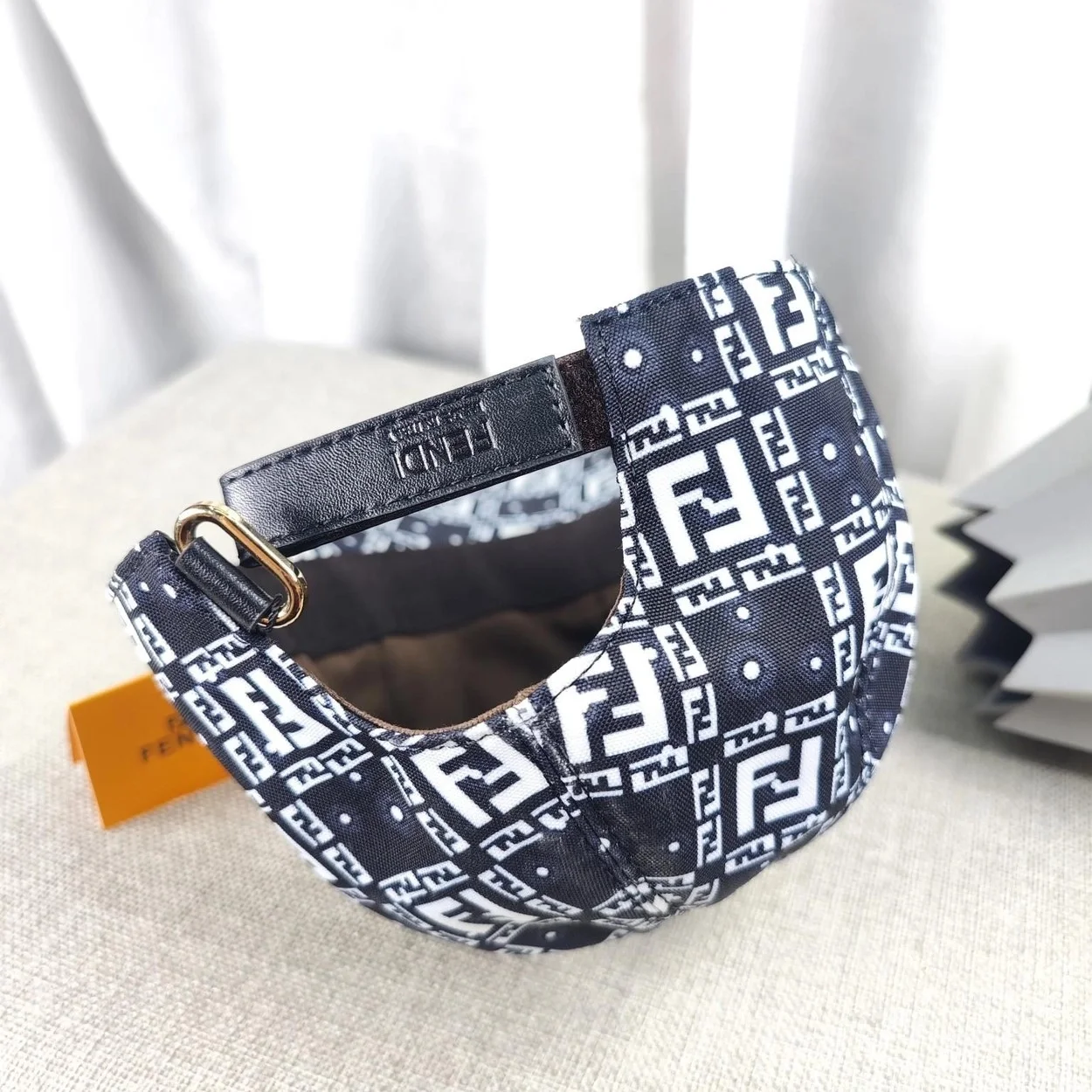 펜디 FF 스퀘어 블랙 패브릭 베이스볼 캡