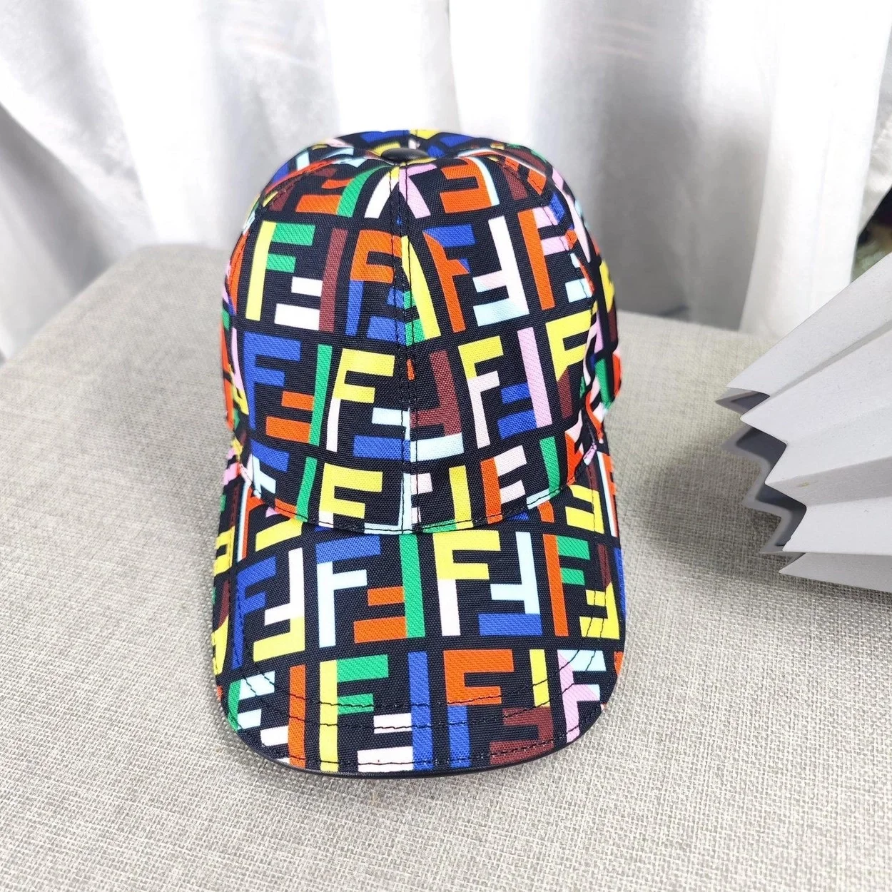 펜디 멀티 컬러 패브릭 베이스볼 캡