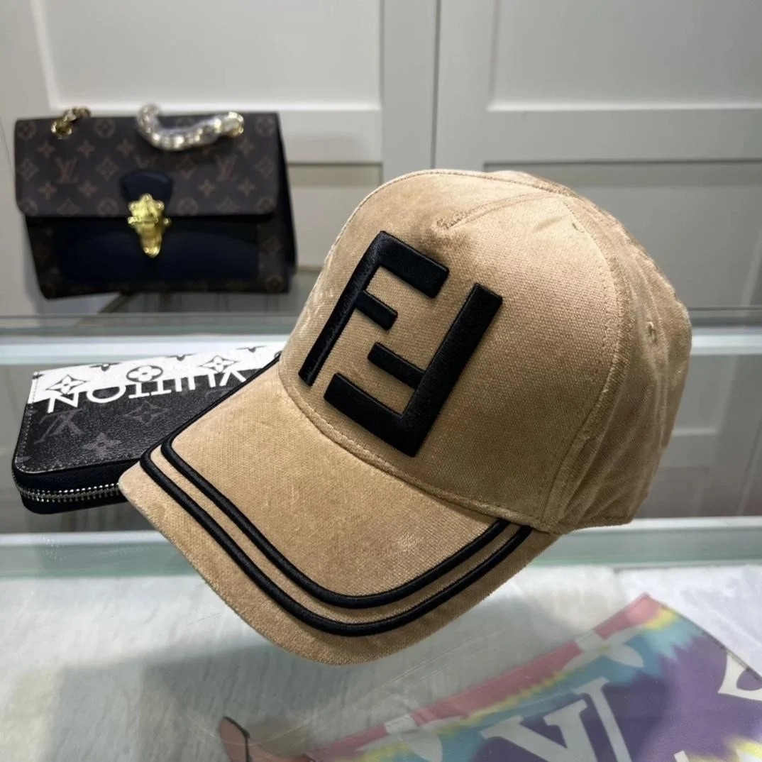 펜디 FF 스웨이드 베이지 베이스볼 캡