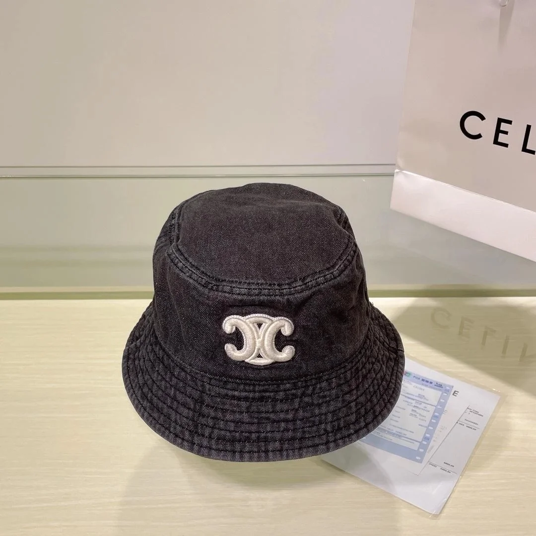 셀린느 트리옹프 블랙 데님 버킷 햇