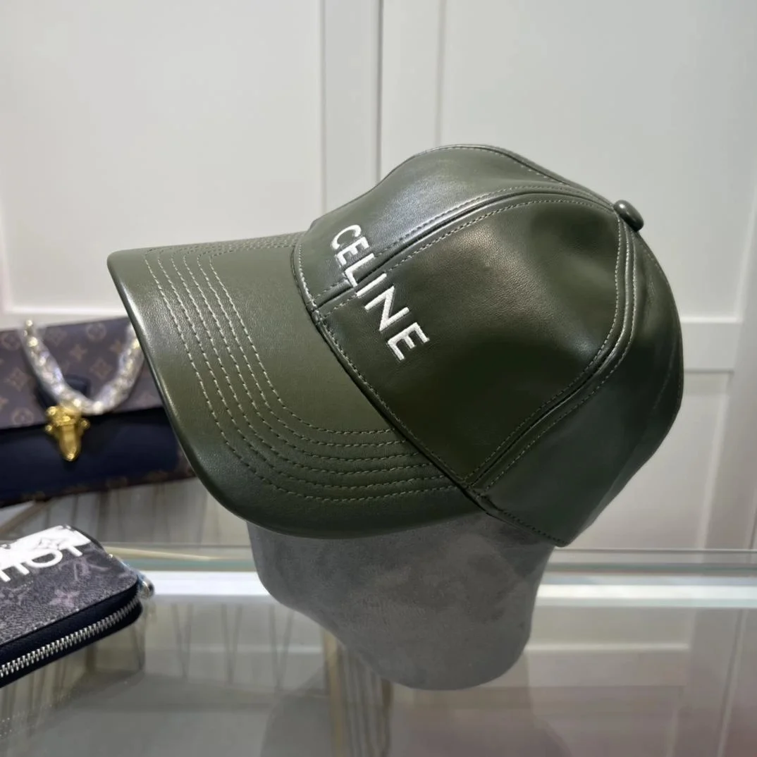 셀린느 카키 레더 베이스볼 캡