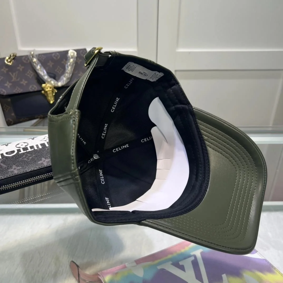 셀린느 카키 레더 베이스볼 캡