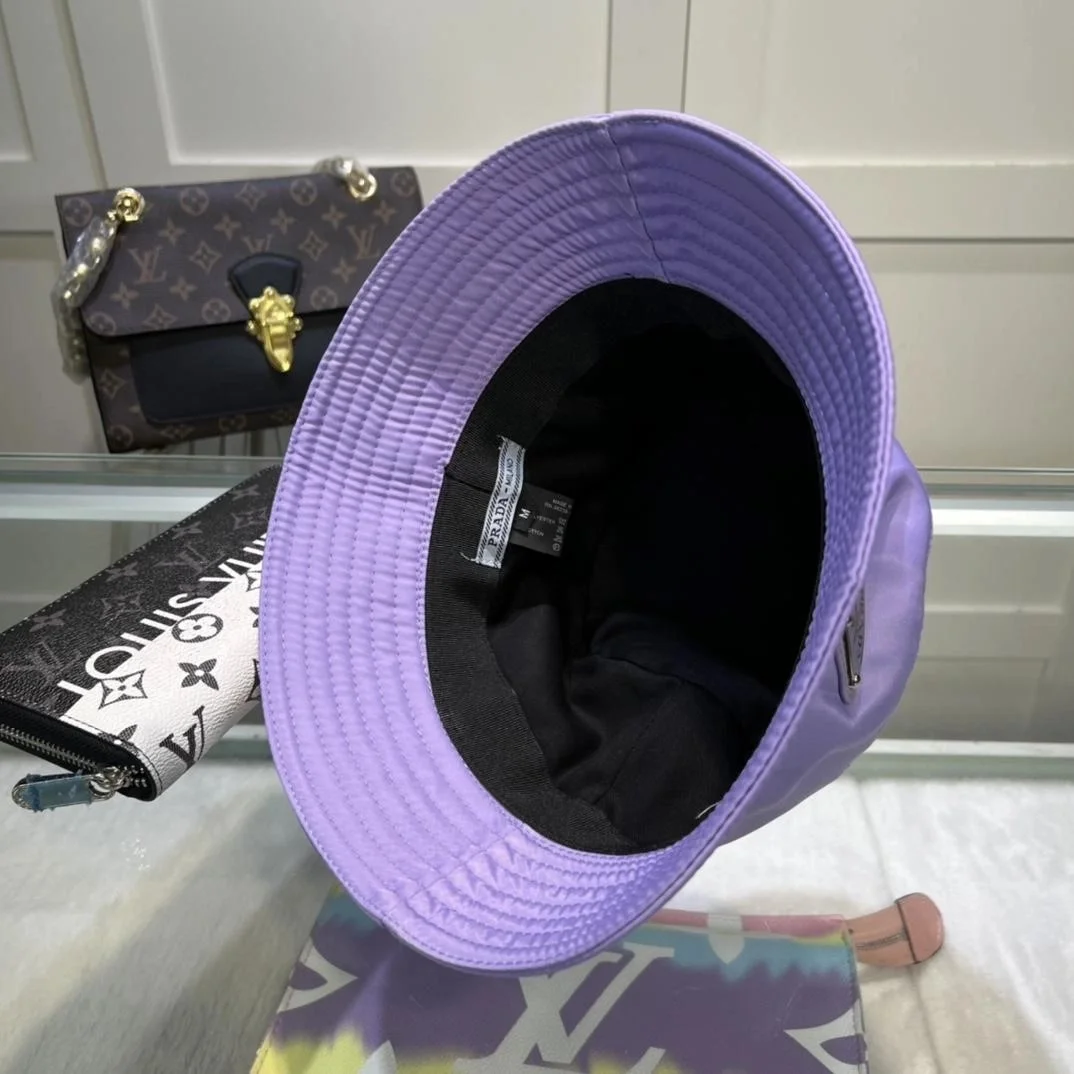 프라다 리나일론 퍼플 버킷 햇