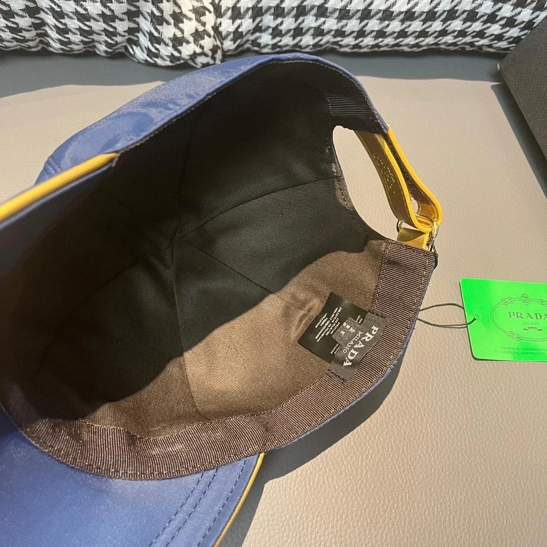 프라다 리나일론 자수 로고 네이비 베이스볼 캡