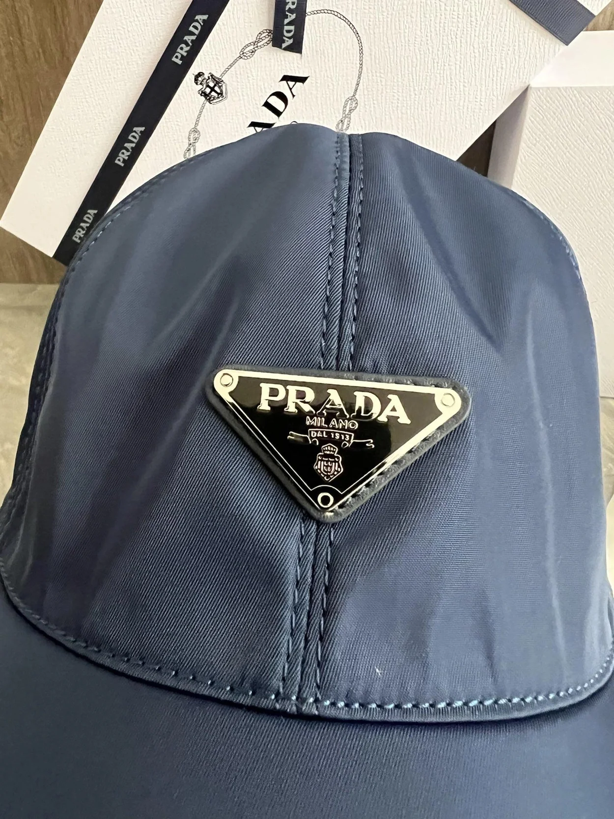 프라다 로고 플래그 네이비 베이스볼 캡